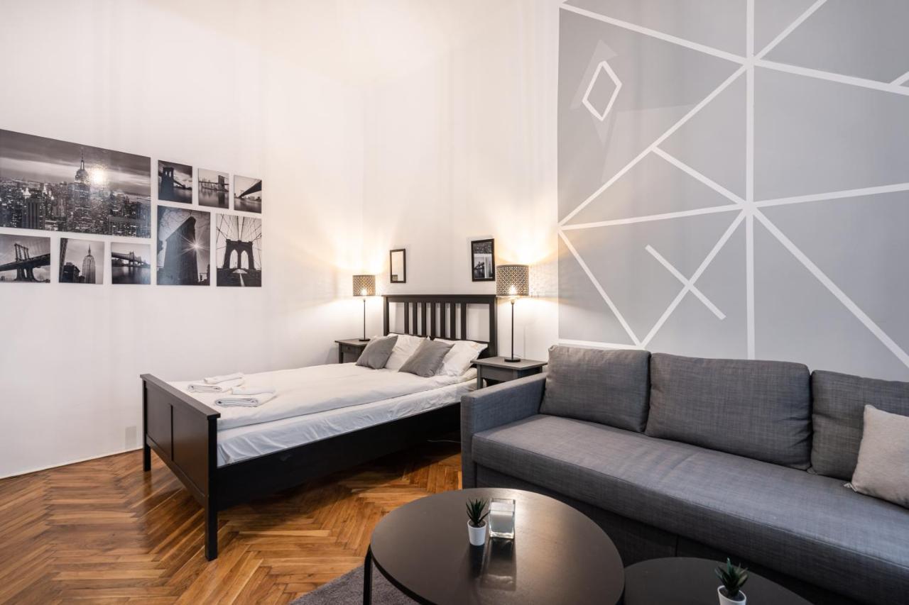 B8 - Grand Boulevard Cozy Apartment - Best Location By Bqa Budapest Kültér fotó