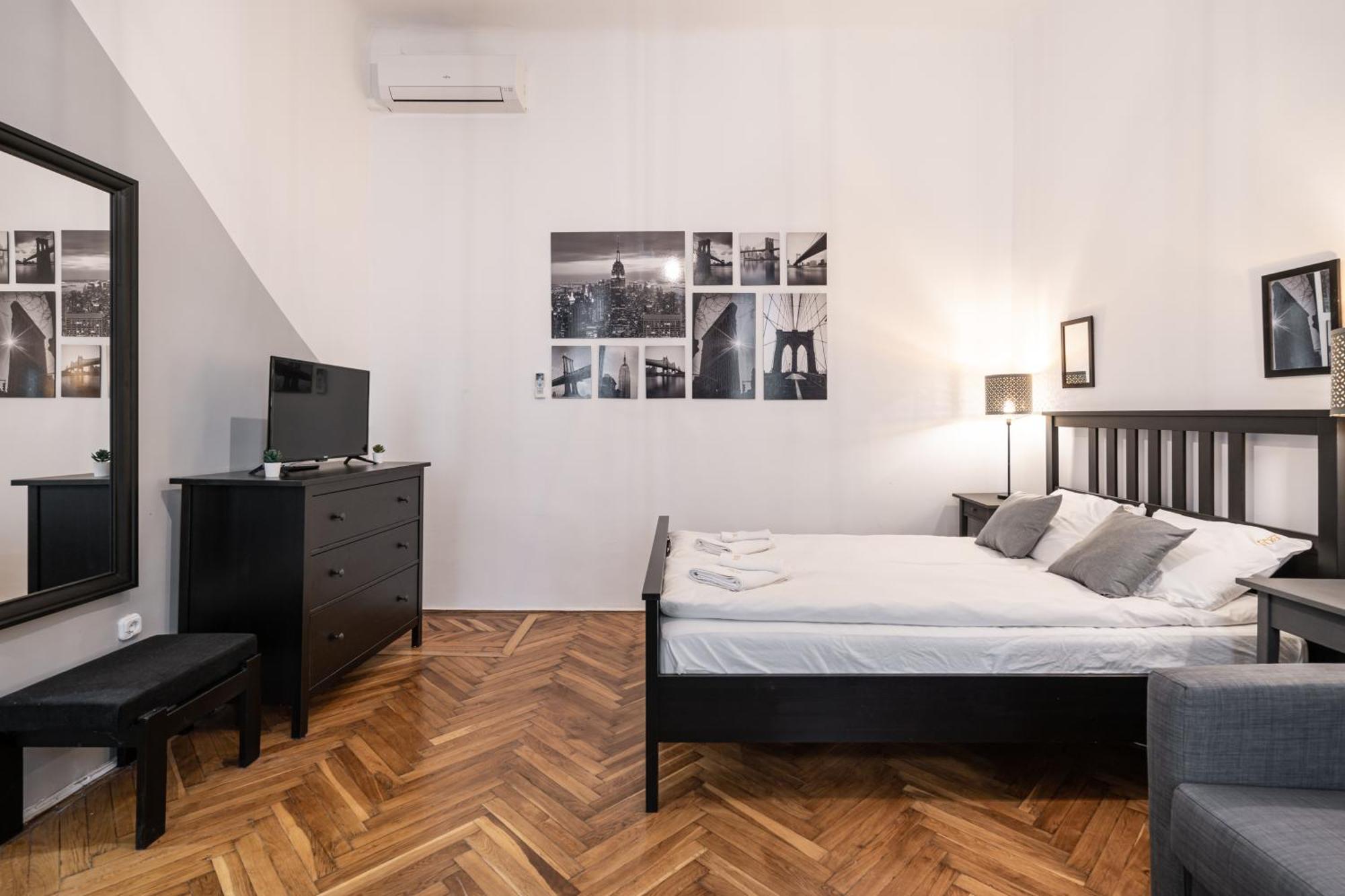 B8 - Grand Boulevard Cozy Apartment - Best Location By Bqa Budapest Szoba fotó